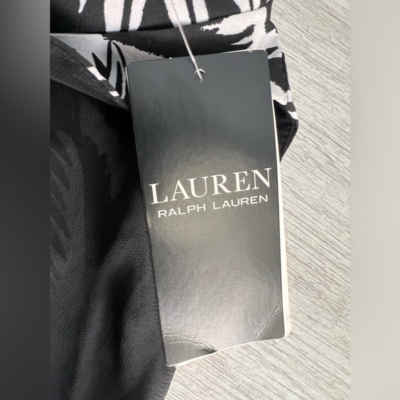 LAUREN RALPH LAUREN Women's Floral Crepe Cropped Halter Blouse - Picture 10 of 10